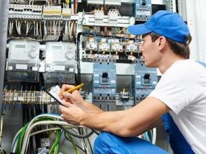 Electrical equipment commissioning program